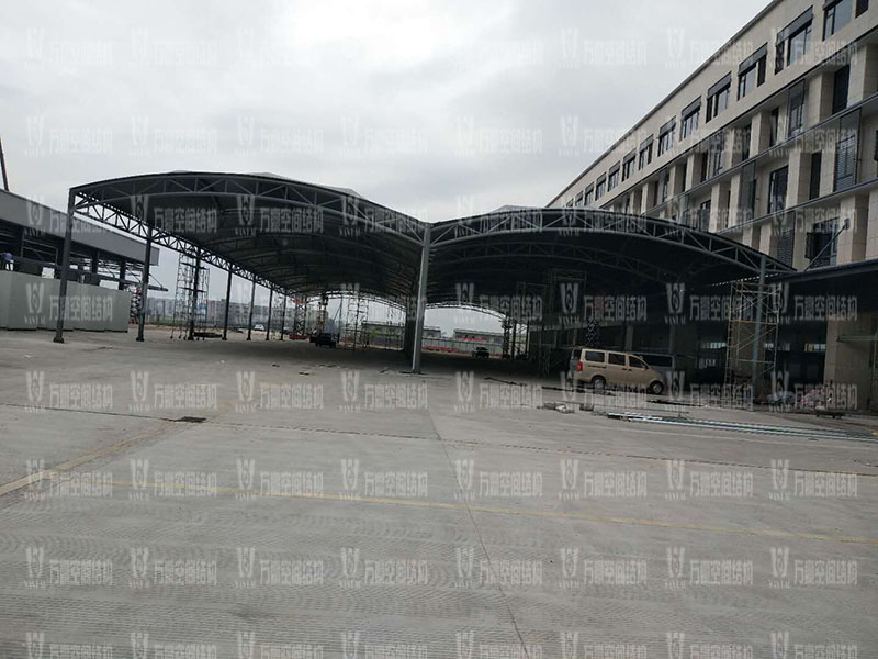 奉化方橋農(nóng)副鋼膜結(jié)構(gòu)雨棚工程榮獲最佳團(tuán)隊(duì)獎