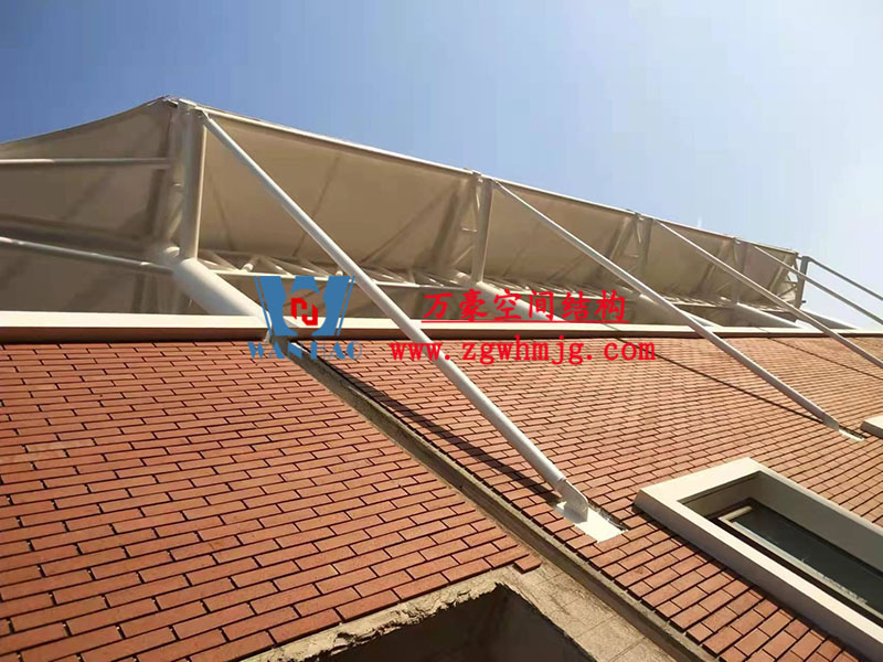 張家港市新建九年一貫制學校膜結構工程完工