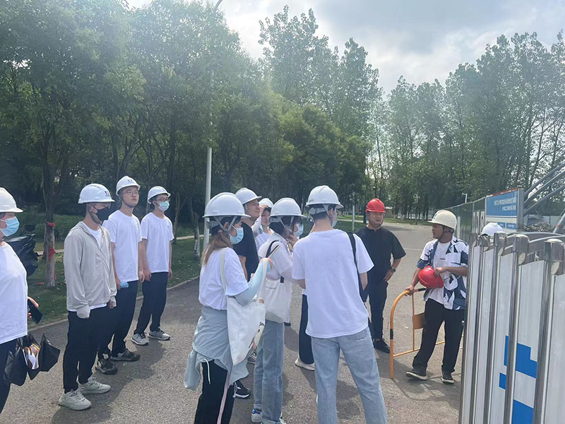 萬豪空間結(jié)構(gòu)員工到寧波諾丁漢大學(xué)室外運(yùn)動(dòng)膜結(jié)構(gòu)項(xiàng)目學(xué)習(xí)交流 萬豪空間結(jié)構(gòu)員工到寧波諾丁漢大學(xué)室外運(yùn)動(dòng)膜結(jié)構(gòu)項(xiàng)目學(xué)習(xí)交流