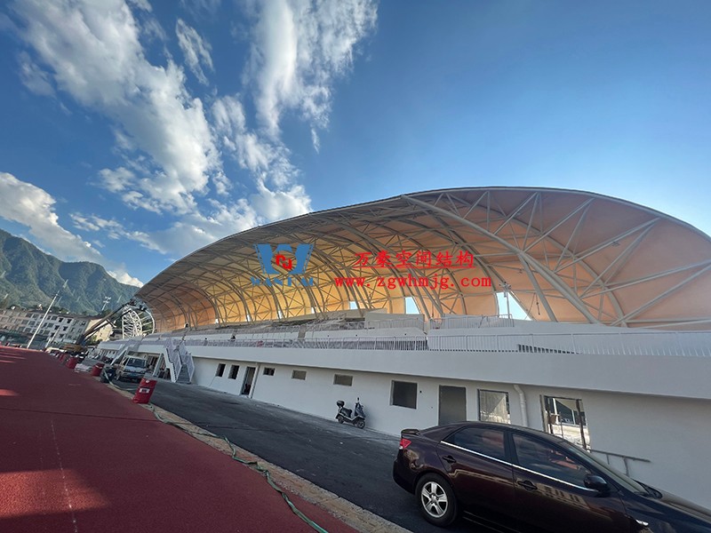 龍泉市體育場鋼膜結構工程接近尾聲