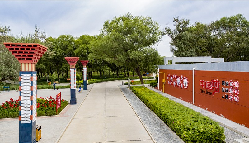 陜西定邊馬蓮灘沙漠公園鋼膜結構工程開始施工