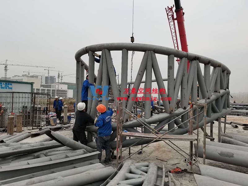 四川南充電影學(xué)院景觀膜結(jié)構(gòu)工程位于四川省南充市，此工程由寧波萬豪空間結(jié)構(gòu)工程有限公司承建。  四川南充電影學(xué)院景觀膜結(jié)構(gòu)工程  四川南充電影學(xué)院景觀膜結(jié)構(gòu)工程  四川南充電影學(xué)院景觀膜結(jié)構(gòu)工程  四川南充電影學(xué)院景觀膜結(jié)構(gòu)工程  四川南充電影學(xué)院景觀膜結(jié)構(gòu)工程  四川南充電影學(xué)院景觀膜結(jié)構(gòu)工程  四川南充電影學(xué)院景觀膜結(jié)構(gòu)工程  四川南充電影學(xué)院景觀膜結(jié)構(gòu)工程  四川南充電影學(xué)院景觀膜結(jié)構(gòu)工程  四川南充電影學(xué)院景觀膜結(jié)構(gòu)工程  四川南充電影學(xué)院景觀膜結(jié)構(gòu)工程