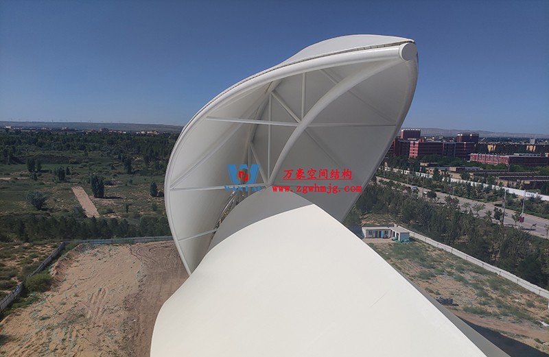 陜西定邊馬蓮灘沙漠公園鋼膜結構工程“奮力快跑”,工程“進度條”刷新了! 陜西定邊馬蓮灘沙漠公園鋼膜結構工程“奮力快跑”,工程“進度條”刷新了!