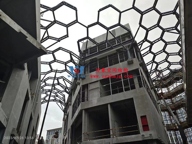 嘉興長安里ETFE氣枕鋼膜結(jié)構(gòu)頂棚工程 嘉興長安里ETFE氣枕鋼膜結(jié)構(gòu)頂棚工程