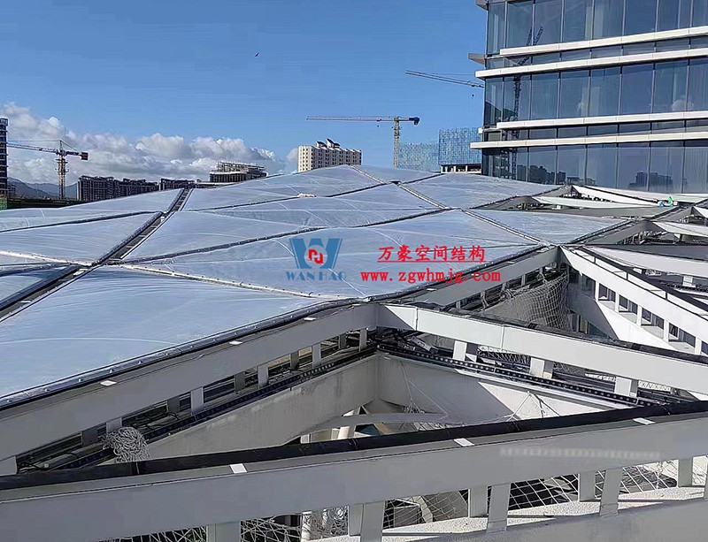 縱使烈日炎炎，腳步從未止歇！海南這個ETFE氣枕膜項目施工進(jìn)度有最新消息