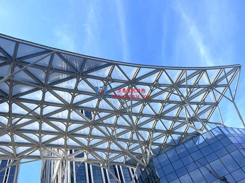 縱使烈日炎炎，腳步從未止歇！海南這個ETFE氣枕膜項目施工進(jìn)度有最新消息