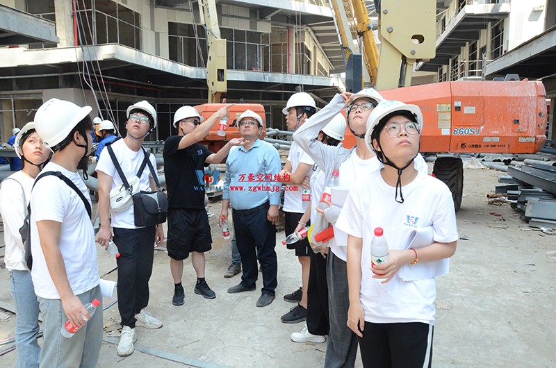 嘉興長安里ETFE氣枕鋼膜結(jié)構(gòu)頂棚工程現(xiàn)場學(xué)習(xí)觀摩會 嘉興長安里ETFE氣枕鋼膜結(jié)構(gòu)頂棚工程現(xiàn)場學(xué)習(xí)觀摩會