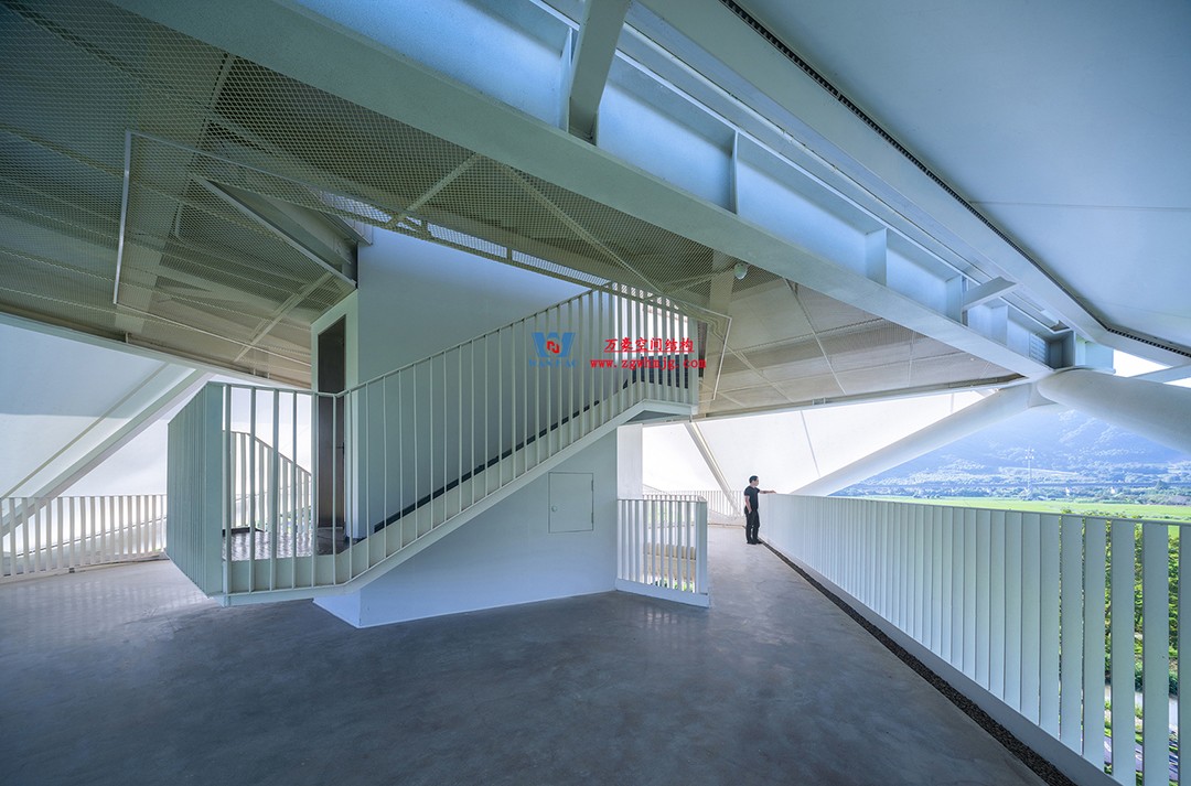 朦朧奇境|稻田上的燈塔 朦朧奇境|稻田上的燈塔