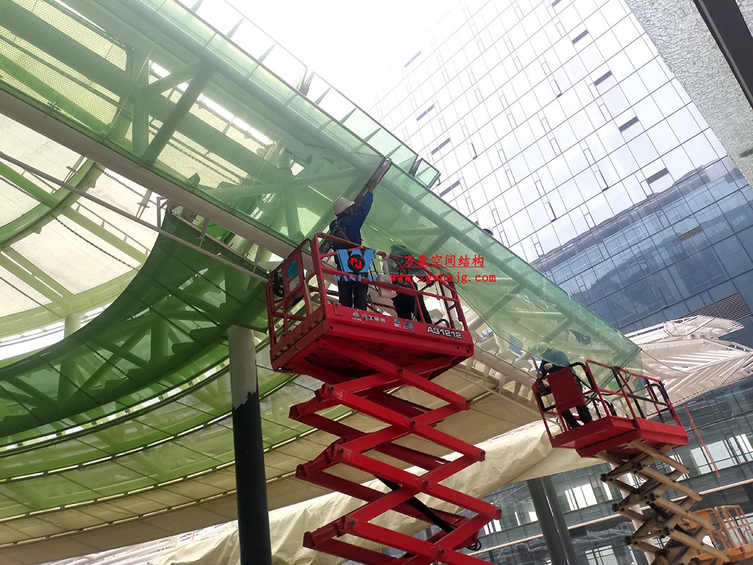 博多森谷項目中庭鋼膜結構工程