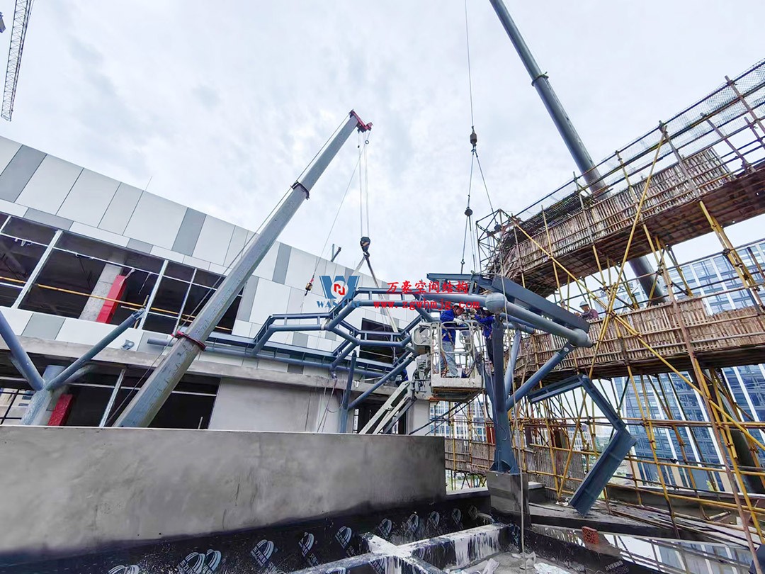 已完工，這個ETFE氣枕商業(yè)天幕閃亮登場！