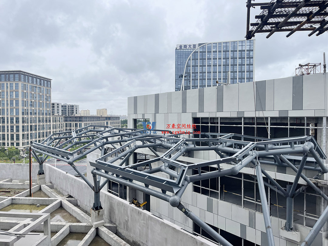 已完工，這個ETFE氣枕商業(yè)天幕閃亮登場！