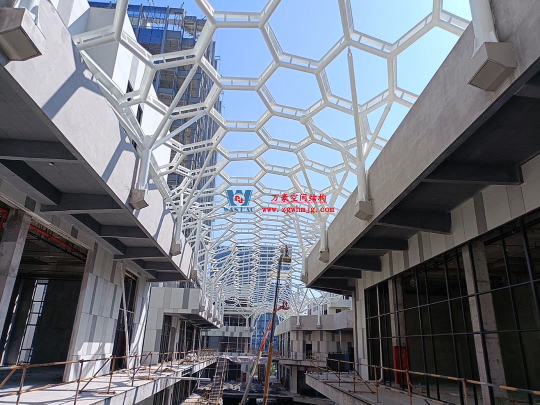 已完工，這個ETFE氣枕商業(yè)天幕閃亮登場！