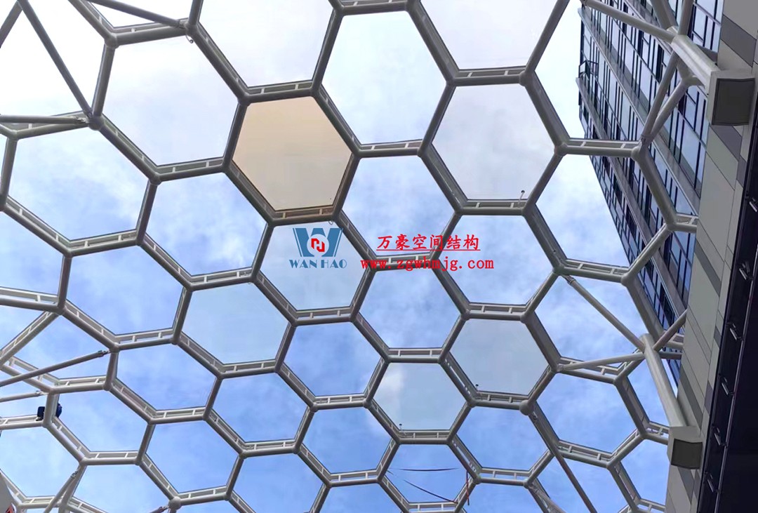 已完工，這個ETFE氣枕商業(yè)天幕閃亮登場！