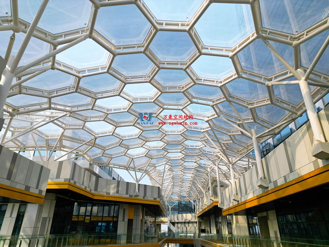 已完工，這個ETFE氣枕商業(yè)天幕閃亮登場！