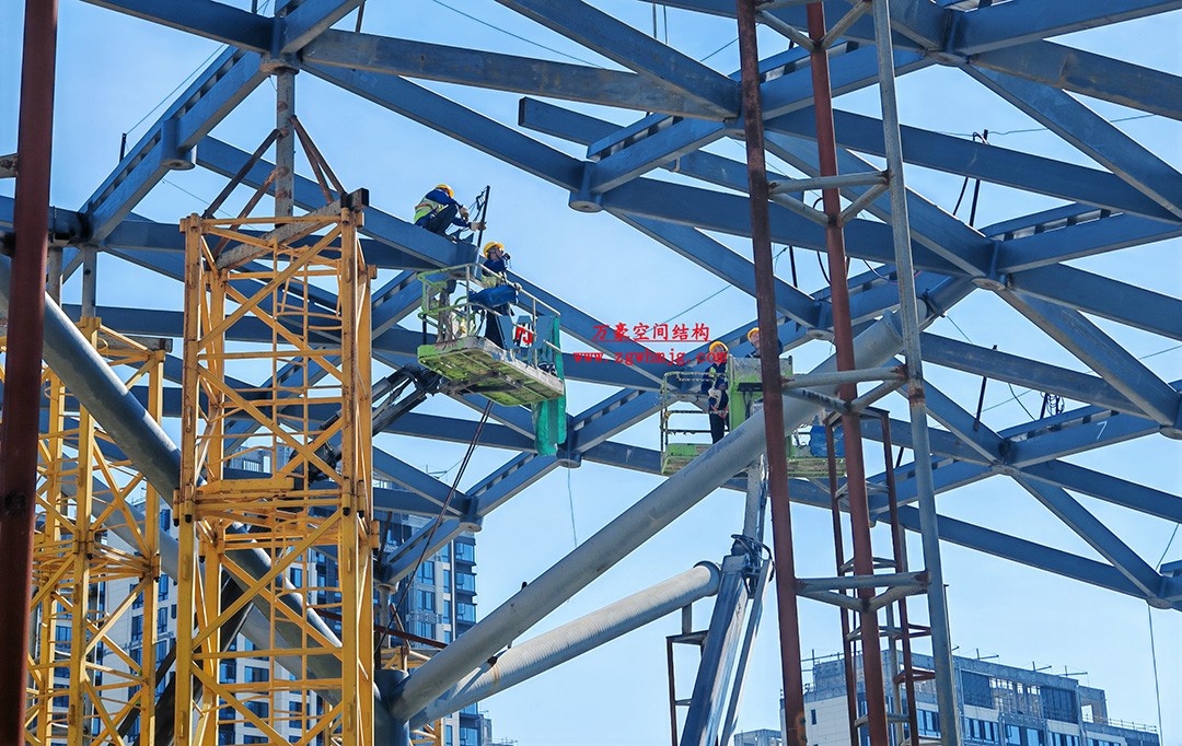 攻堅克難,全速推進|這個ETFE商業天幕迎來新進展 攻堅克難,全速推進|這個ETFE商業天幕迎來新進展