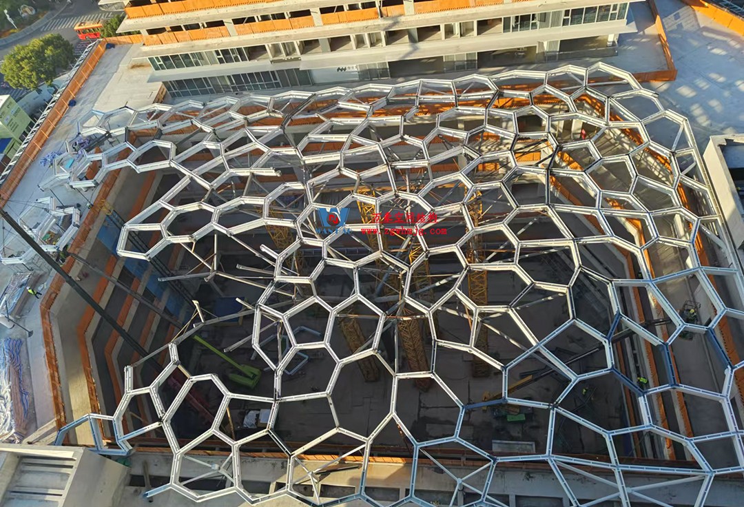 “老故事 新生活”——ETFE膜結構天幕,賦新生活理想 “老故事 新生活”——ETFE膜結構天幕,賦新生活理想