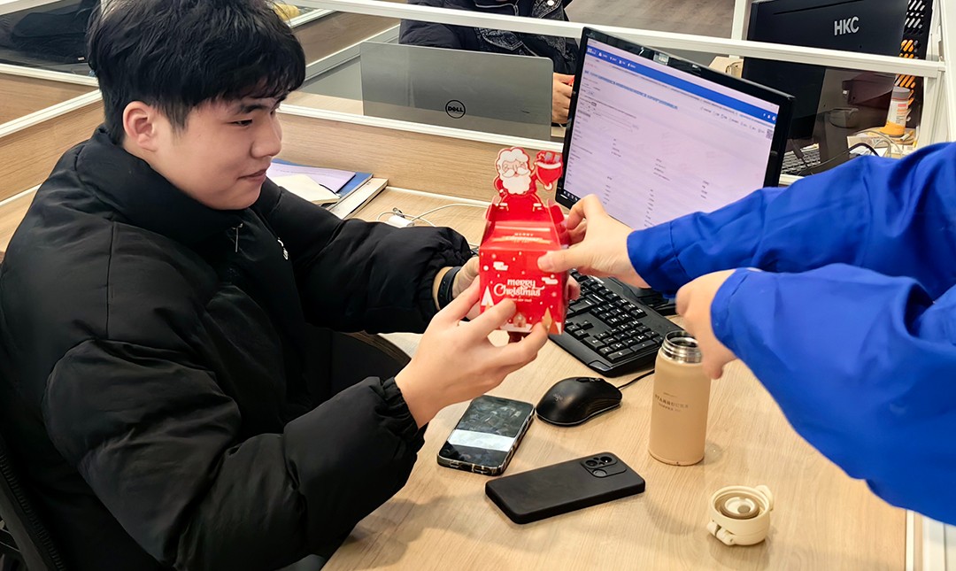 關愛員工，愛在萬豪|暖心平安夜，傳遞“蘋”安幸福