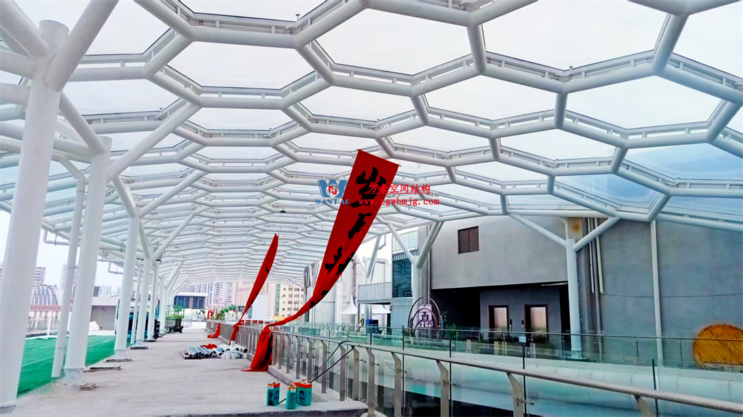 茂名總匯天街ETFE氣枕商業天幕，打造光影藝術“場景”