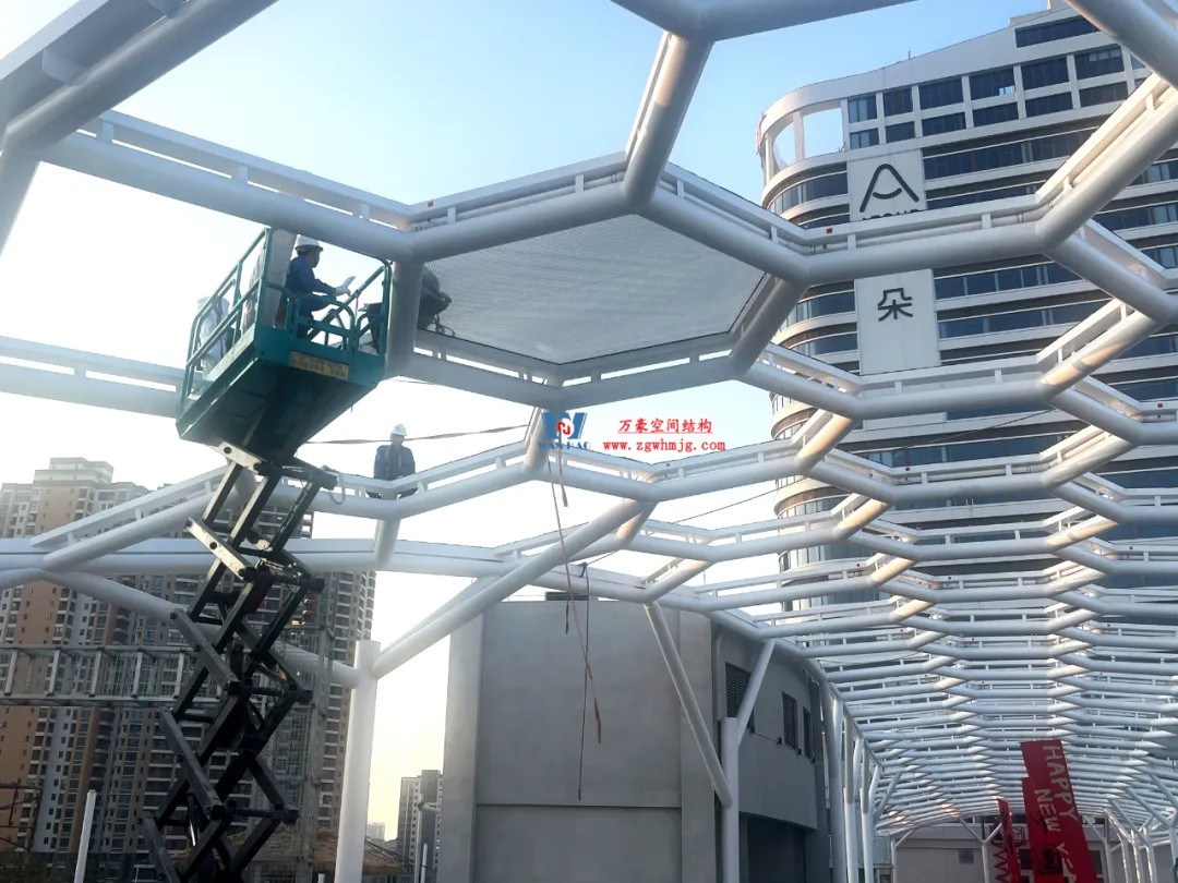 廣州茂名總匯天街商業街ETFE膜結構工程