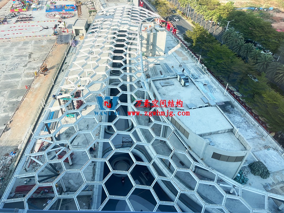 廣州茂名總匯天街商業街鋼結構工程 廣州茂名總匯天街商業街鋼結構工程
