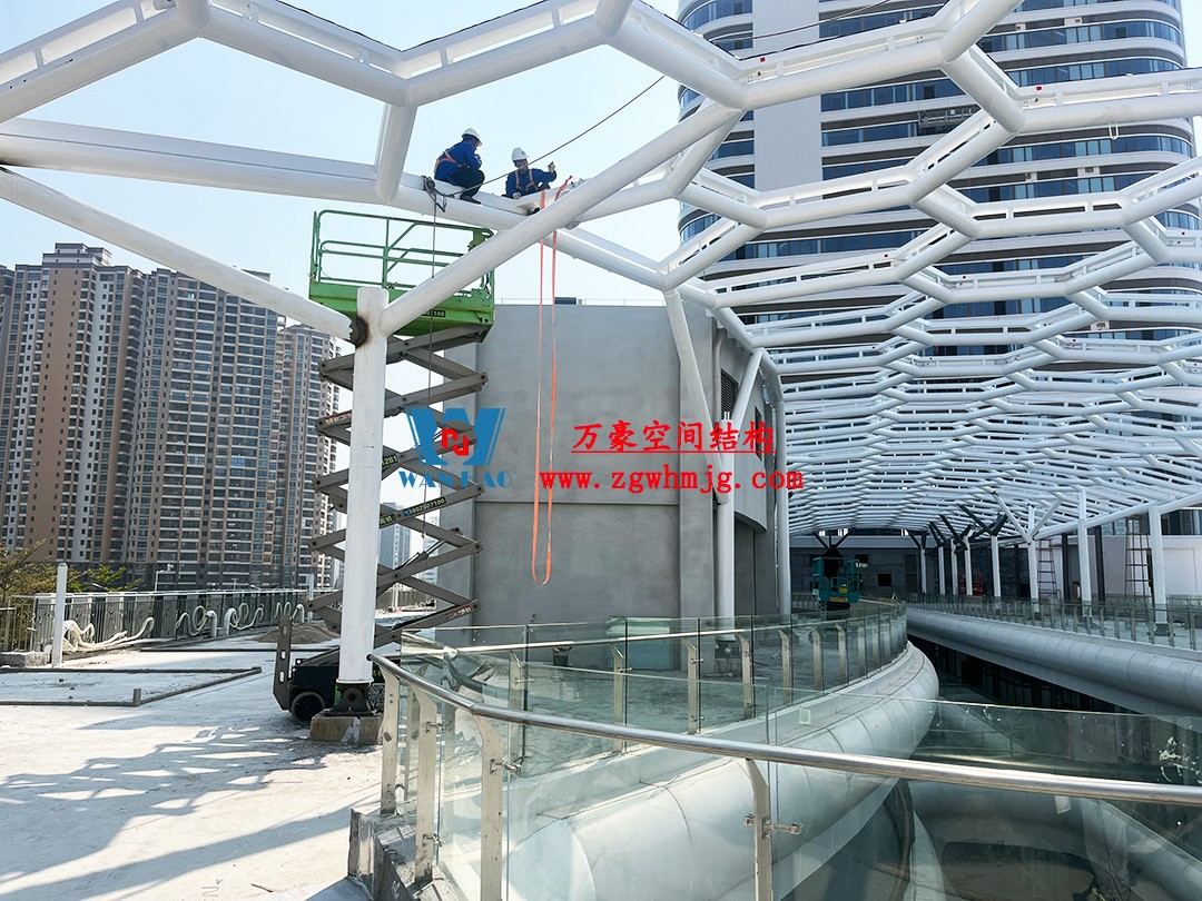 廣州茂名總匯天街商業街鋼結構工程 廣州茂名總匯天街商業街鋼結構工程