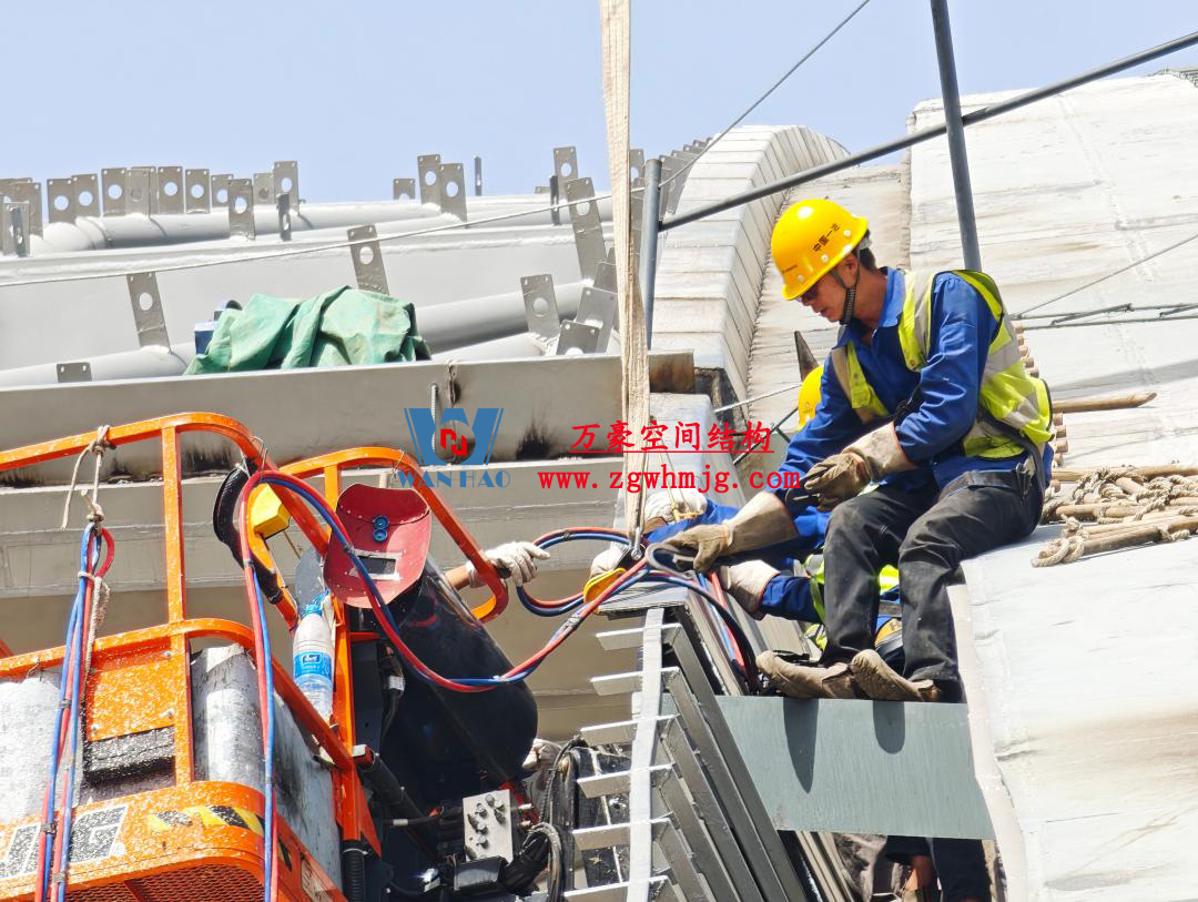 鄭州中原高鐵港數字展貿城ETFE膜結構 PTFE膜結構項目 鄭州中原高鐵港數字展貿城ETFE膜結構 PTFE膜結構項目