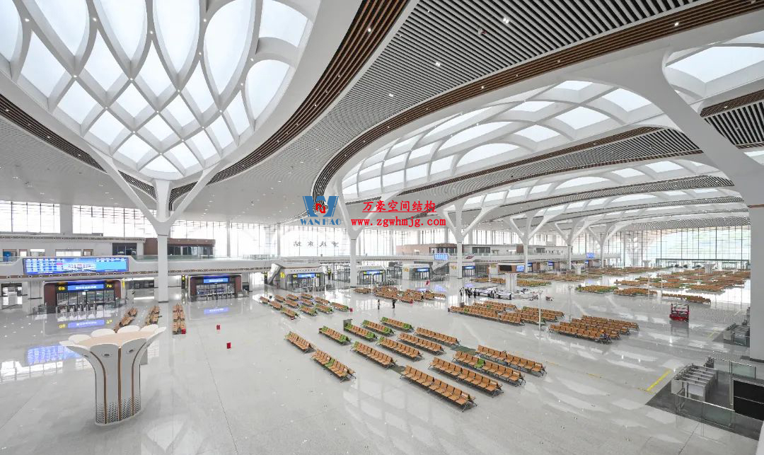 重慶東站：揭開“西部高鐵新地標(biāo)”神秘面紗