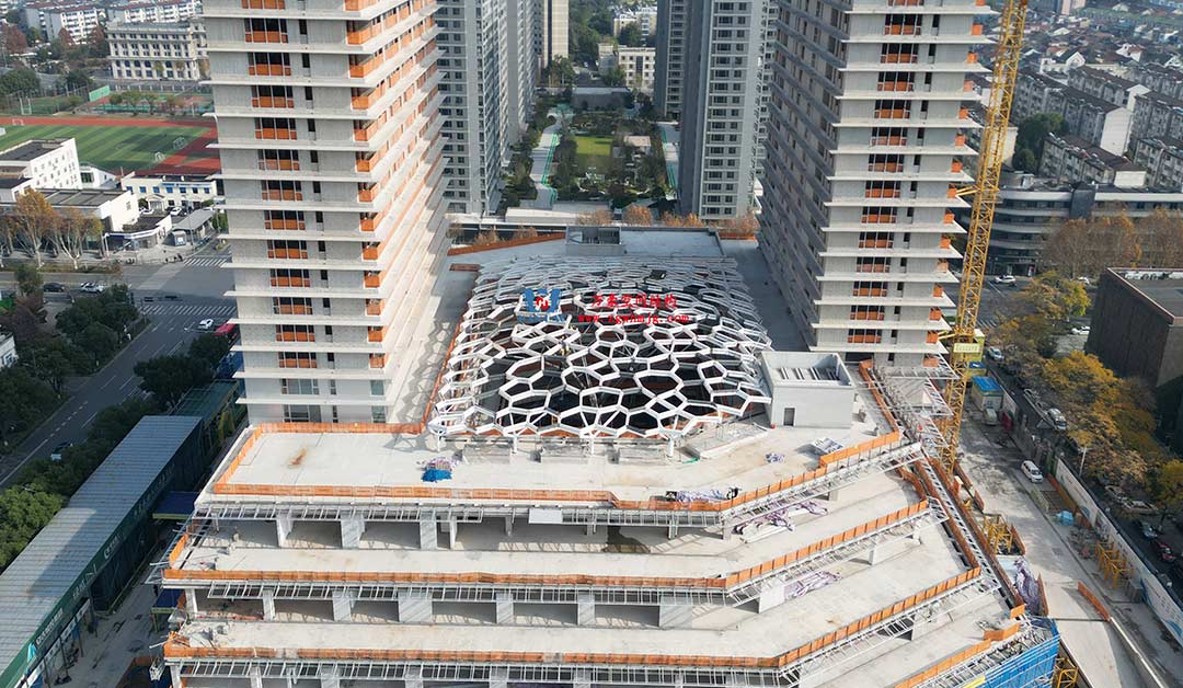 安吉云安里ETFE氣枕商業天幕圓滿完工