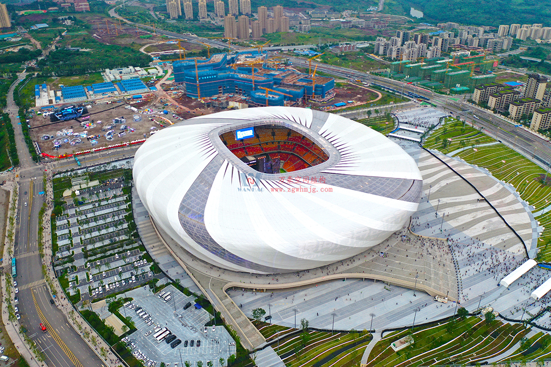 2026 中超球場巡禮?重慶篇｜身披 ETFE「科技薄紗」，龍興足球場點亮山城足球新未來！