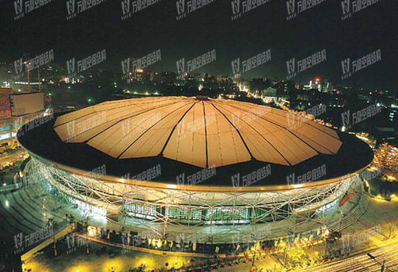 膜結(jié)構(gòu)工程建筑加工安裝時有哪些規(guī)范事項需要注意？